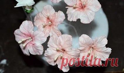 НЕЖНЫЙ ЦВЕТОК ИЗ ПОЛИМЕРНОЙ ГЛИНЫ - Nebka.Ru