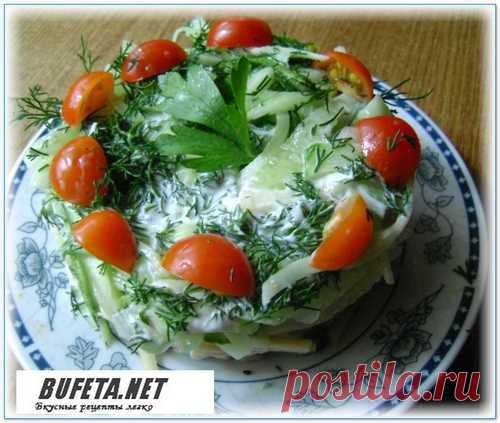 Салат с ветчиной, яблоком и огурцом