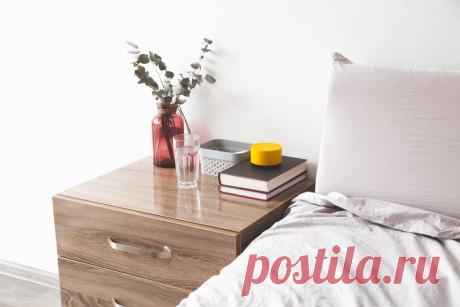 Свежий совет House Beautiful: вместо большой уборки сосредоточиться на небольших зонах, которыми вы пользуетесь каждый день, и сделать их удобными.
