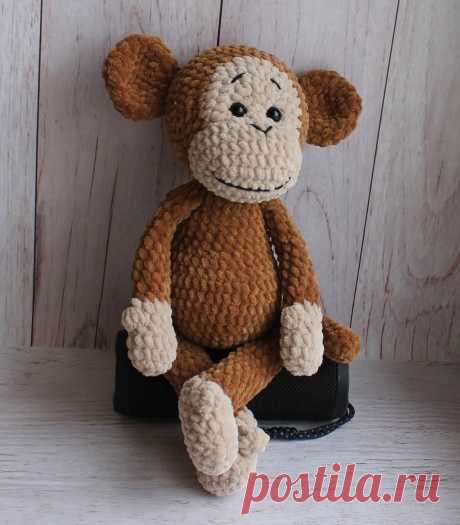 PDF Обезьянка крючком. FREE crochet pattern; Аmigurumi animal patterns. Амигуруми схемы и описания на русском. Вязаные игрушки и поделки своими руками #amimore - плюшевая обезьянка, большая обезьяна из плюшевой пряжи, мартышка.