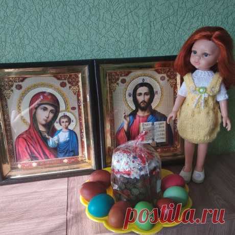 Кто любит вязать спицами, может пригодится вот такой узор буфы, как на сарафанчике. К сожалению другого фото пока нет, но вернусь обязательно сделаю. Вяжется очень легко, я использовала его в этом сарафане.

Набрать на спицы носочные 64 петли, должны быть кратно 2.
Вязать сначала резинкой 2х2 по кругу 6 рядов. Далее просто лицевыми рядами по высоте чуть выше бедер. Потом переходим к узору:
Показать полностью...