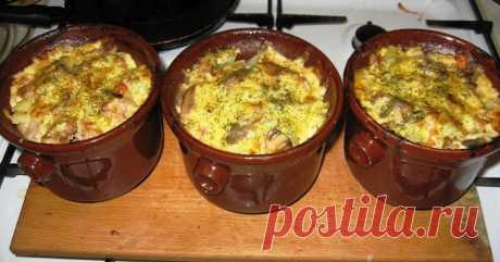 Традиционное белорусское блюдо. Безумно вкусно! Не всем известна белорусская кухня, так как она не обладает такой популярностью по сравнению с итальянской или французской, однако и ее блюда могут удивить каждого. Колдуны и драники,...