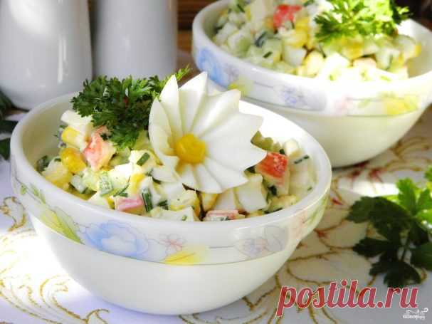 Крабовый салат из крабовых палочек - пошаговый рецепт с фото на Повар.ру