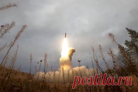 Украинские ПВО назвали оружием прошлого тысячелетия. Представитель Воздушных сил Украины Юрий Игнат назвал украинские системы противовоздушной обороны (ПВО) оружием прошлого тысячелетия. Игнат отметил, что используемое Киевом оружие не позволяет должным образом отслеживать российские крылатые ракеты, а зенитно-ракетным комплексом (ЗРК) «Бум-М1» очень сложно управлять.