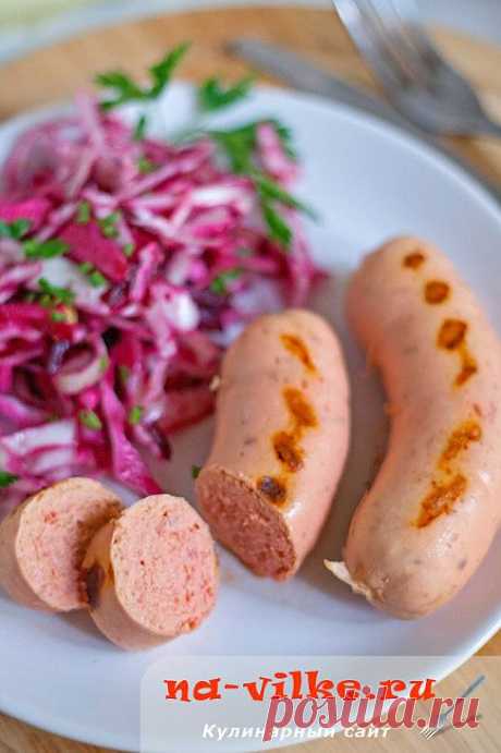 Приготовление сливочных сосисок из курицы в домашних условиях .