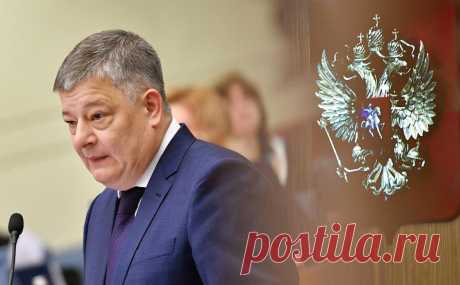 Главный полицейский Москвы стал кандидатом в заместители Колокольцева. Начальник ГУ МВД по Москве Олег Баранов может стать заместителем министра Владимира Колокольцева, говорят источники РБК. Ранее занимавший эту должность Аркадий Гостев на прошлой неделе был назначен директором ФСИН