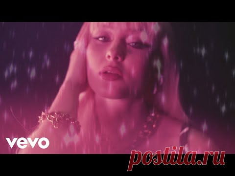 Скачать клип Zara Larsson ft. Sabrina Carpenter - WOW (Remix) бесплатно