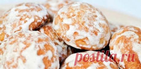 Если у вас залежался кефир в холодильнике приготовьте по-быстрому пряники!
ИНГРЕДИЕНТЫ:
Примерно 2 -2,5 стакана муки
350 мл кефира (или простокваши)
2 желтка и 1 белок
1 стакан сахара
1 ст. л. меда
3 ст. л. растительного масла
1 ч. л. соды (неполная)
Для помадки:
1 бело…