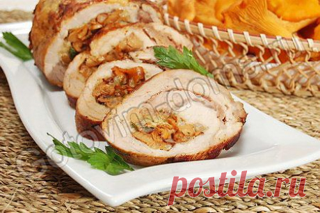 Рецепт: Мясной рулет с грибами и сыром