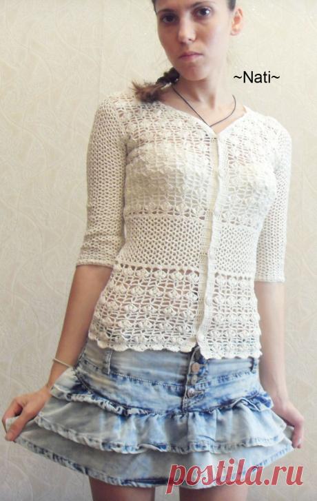Лёгкий жакет молочного цвета.
Пряжа: Vita &quot;Coco&quot;
Состав: 100% хлопок.
Познакомится подробнее с моим творчеством можно по ссылке