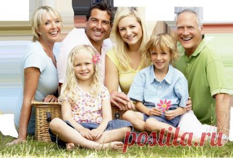 Крепка бывает ТА семья, где крест стоит на букве &quot;Я&quot;. Где правит только слово &quot;МЫ&quot;, где есть совместные мечты. Где есть достаток и уют, где дети весело снуют, где вечно вспыхивает вновь такая СТРАСТНАЯ ЛЮБОВЬ! СЕМЬЯ бывает ТА крепка, где жизнь СПОКОЙНА и ЛЕГКА!!!