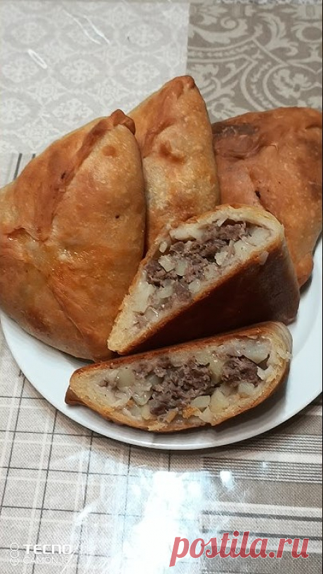 Идея для ужина.Эчпочмак с горячим чаем🍵
