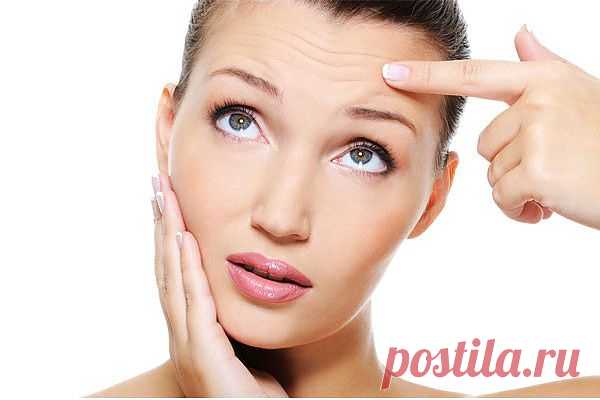 Боремся с морщинами естественным способом. Даже обеспеченные люди не всегда проявляют желание воспользоваться помощью пластических хирургов для коррекции лица, а именно подтяжки кожи для удаления морщин. И действительно, стоит ли прибегать к столь радикальным мерам, если ежедневный ритуал из необременительных процедур даст такой же, а иногда и более сильный эффект.