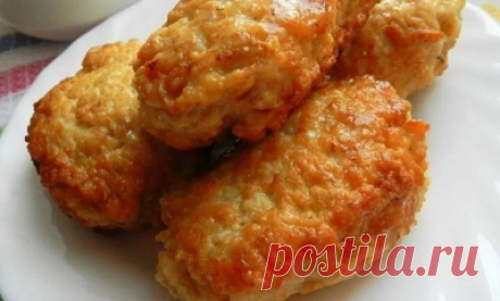 Пышные котлеты из куриного фарша с геркулесом.
К сожалению, многие блюда из курицы получаются немного суховатыми, но это не тот рецепт! Попробуйте, Вам обязательно понравится!
Котлетки получаются не только вкусными, но очень сочными и нежными!