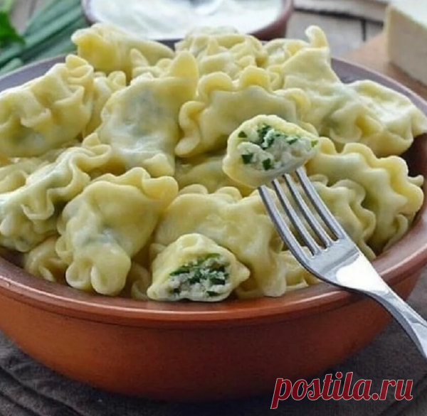 Необычные и очень вкусные вареники с адыгейским сыром и зеленью