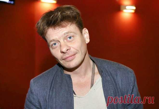 «Звёзды», которые являются родственниками, но никто и не знал.
Публика и СМИ следят за жизнью знаменитостей и знают про них очень много. Но порой всплывают такие факты, от которых
Читай дальше на сайте. Жми подробнее ➡