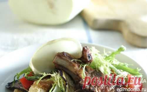 Ягнятина с теплым салатом и крутонами | Кулинарные рецепты от «Едим дома!»