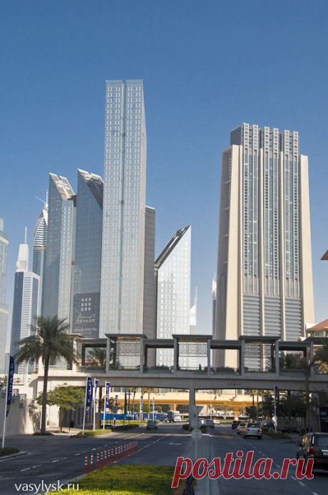 . Вид на улицу Шейха Зайда с вершины Бурдж-Халифы