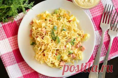 3 блюда из доширака, которые вы ещё не готовили: пирог, салат, жульен | DELISH | Пульс Mail.ru