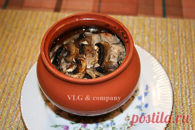 Мясо в горшочках. Современная импровизация на тему старинного рецепта | Кулинарные импровизации | Яндекс Дзен