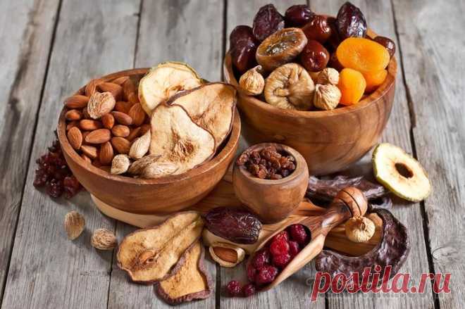 Помоги себе сам: 11 продуктов, которые избавят от проблем с желудком