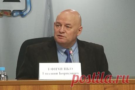 В Челябинской области задержан начальник одного из управлений Минстроя. В Челябинске задержан начальник управления регионального государственного строительного надзора Министерства строительства и инфраструктуры области Евгений Ефименко. В августе 2021 года за взятку в виде услуги имущественного характера он выдал заключение о соответствии объекта строительным нормам.