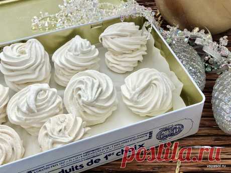 Домашний яблочный зефир Учиться никогда не поздно. Под конец столь необычного нынешнего года я сделала необычный шаг и записалась на онлайн-курсы по приготовлению домашнего зефира. Теперь слушаю лекции и выполняю домашние…