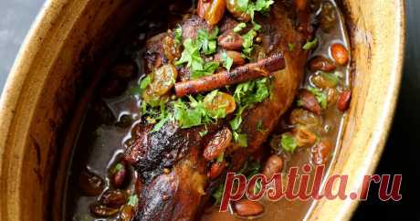 Gigot d'agneau aux épices et aux fruits secs Gigot de Pâques aux épices et aux fruits secs , cuisson facile au four.