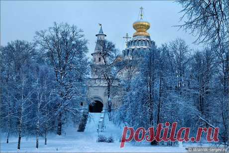 Рождественская история:   Русская Палестина на берегах реки Истры.
В Рождественские дни хорошо посетить место, где можно получить мощный заряд праздничного рождественского настроения.

Возможно, лучший выбор - Ново-Иерусалимский монастырь, который академик И. Э. Грабарь назвал «одной из самых пленительных архитектурных сказок, когда-либо созданных человечеством».