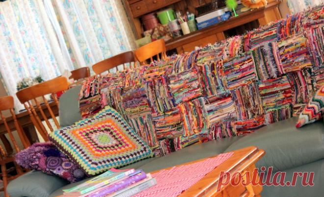 Гениальный способ пристроить остатки пряжи: простое покрывало в стиле этно! Уже начала вязать...