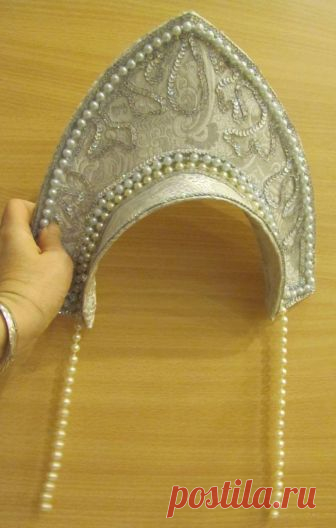 Как сделать кокошник на голову своими руками?