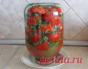 ПОМИДОРЫ ПО-КОРЕЙСКИ
На следующий день еще вкуснее! 
Ингредиенты:
2 кг помидор порезать крупно (пополам)
4 шт. болгарских перца
2 головки чеснока
2 шт красный жгучий перец
зелень
Заправка:
100 гр. уксуса
100 гр. растит. масла
100 гр. сахара
2 ст. л. соли.
Приготовление:
1. Перец, чеснок, красный жгучий перец 2 шт, перекрутить на мясорубке . 
2. Перемешать. Зелень порезать. 
3. Укладывать слоями в 3-х литровую банку: помидоры, затем смесь из овощей, зелень.
4. Банку закрыть...