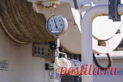 В России увидели риски непополнения ФНБ за счет нефти и газа. В 2023 году Фонд национальной безопасности (ФНБ) России не будет пополняться за счет дополнительных нефтегазовых доходов. Это произойдет из-за приостановки действия бюджетного правила и увеличением расходов на поддержку экономики в условиях санкций, предупредили аудиторы Счетной палаты.