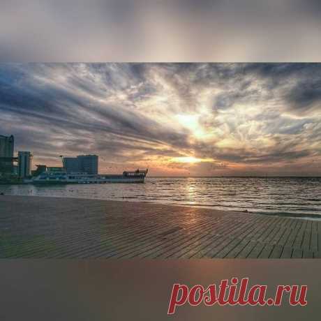 Завораживает,успокаивает и вообще придаёт сил 👌👌👌
#моеморе #моилюдивсегдасомной #люблюсвоюжизнь #vl #vladivostok_beautiful #ru #instslike #foto #weekend #walking #natural #lovenature #fotonature #October #sea #sealovers #sunset #sun #instanature
