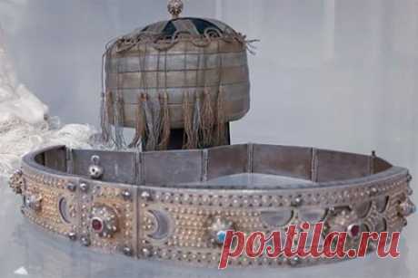 Найденный в КБР символ матриархата покажут в Музее современной истории России. В Государственном центральном музее современной истории России откроется выставка «Кабардино-Балкария. Путь через века», на которой представят уникальную каменную женскую статуэтку, символизирующую матриархат. Отмечается, что выставка откроется 21 сентября и продлится до 23 октября.