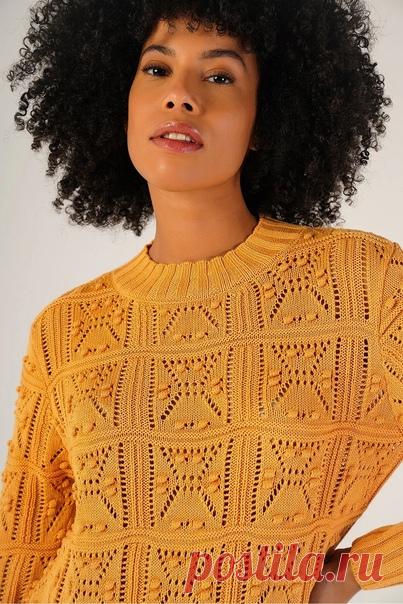 Запись на стене Джемпер от бренда Trist Star с квадратными мотивами и шишечкамиРаппорт узора - 27 петель и 36 рядов