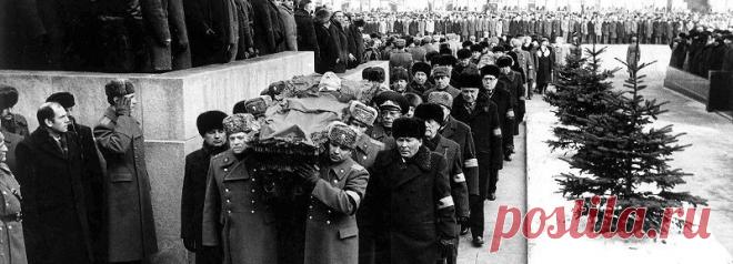 История | Русская семерка