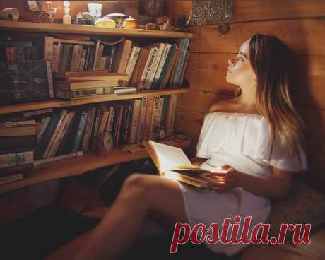 Настоящий дом находится там, где стоят твои книги...

© Керстин Гир, "Зильбер. Первый дневник сновидений"