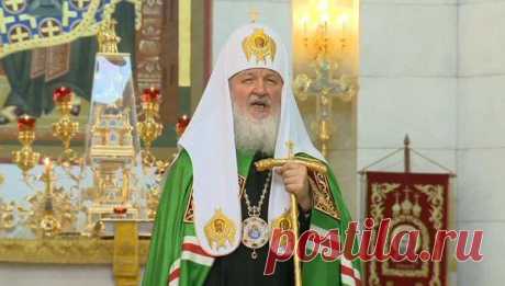 Патриарх Кирилл считает, что бесноватых террористов военным путем не победить - надо бить молитвой
