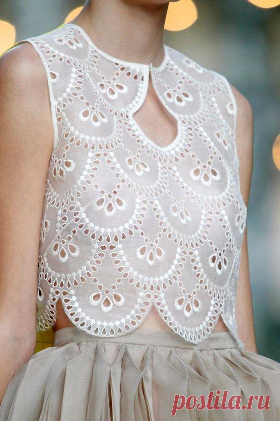 A Daily Style and Design Site of Interiors, Fashion, Luxury Style, Travel, and Leisure. Cool Chic Style Fashion inspire you every day.