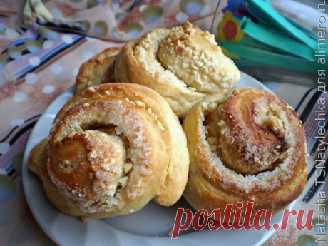 Булочки &quot;Розочки&quot; с ореховой прослойкой