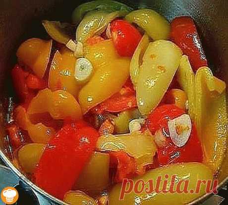 ПЕРЕЦ МАРИНОВАННЫЙ ПОЛОВИНКАМИ ЗА 15 МИН (быстро и вкусно)

Понадобится:
-5 кг красного мясистого болгарского перца
Для маринада:
-1 литр воды
-1,5 стакана растительного масла
-2 столовых ложки 70% эссенции
-1,5 стакана сахара
-0,5 стакана соли
-Чеснок, петрушка

Как готовить:
Делаю перец по этому рецепту уже несколько лет, всем очень нравится. Особенно вкусно зимой использовать его для бутербродов. И просто так, в качестве солененького к гарниру или чтобы что-нибудь украс...