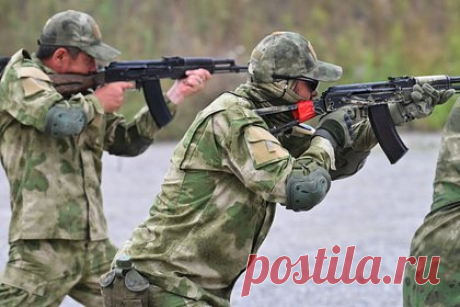 В Генштабе назвали число добровольцев в рамках СВО. Более 15 тысяч человек записались в добровольческие отряды с начала спецоперации. Такое число назвал начальник второго управления главного организационно-мобилизационного управления Генерального штаба Вооруженных сил (ВС) России Александр Туляганов на заседании одного из комитетов Совфеда.