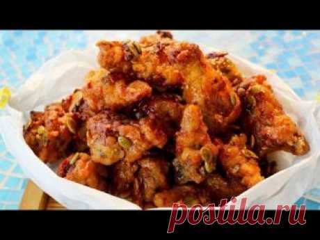 Korean honey butter chicken is small pieces of crunchy sweet chicken with garlic, honey, butter flavor. So yummy! No wonder so many Koreans love this taste! ...