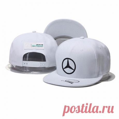 Бейсболка "Mercedes" Бейсболка "Mercedes"
Размер: 58-60 см.
Пол: Унисекс.
Длина козырька: 7 см 
Цвет: Белый.