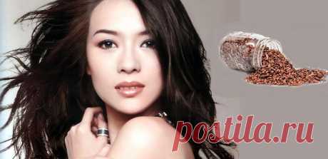 Кореянки уверяют, что эта маска справляется с глубокими морщинами.
К моей подруге с корейскими корнями приезжала в гости тётушка. Тётушка живёт в Питере и очень гордится тем, что кореянка. Женщина пожилая, но довольно активная. Каждый вечер она делала маску, это было её неукоснительное правило. Когда я спросила, что это за маска, подруга сказала, что это старый корейский рецепт от морщин.   Иллюстрация на основе […]
Читай пост далее на сайте. Жми ⏫ссылку выше