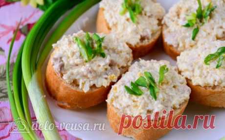 Бутерброды с печенью трески и плавленым сыром, рецепт с фото