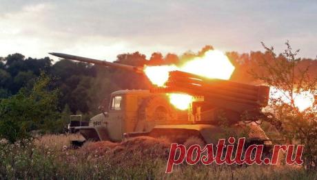 Politics First: Киев совершает военное преступление, применяя "Град" | РИА Новости