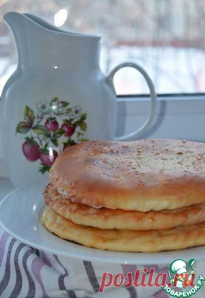 Лепешки с рисом, луком и яйцом.