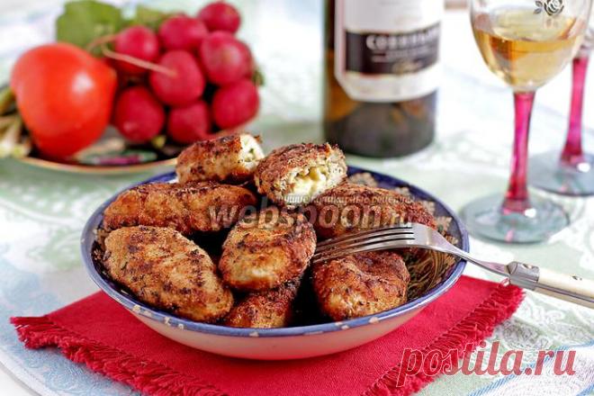 Куриные котлеты с сыром и яйцом